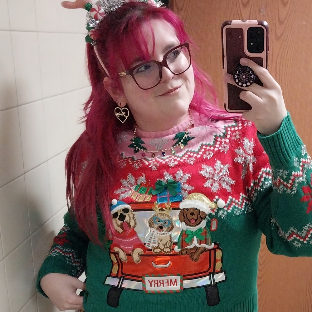 Greetings From Your Posher, Steph! 💚✨️ - Picture 2 of 3